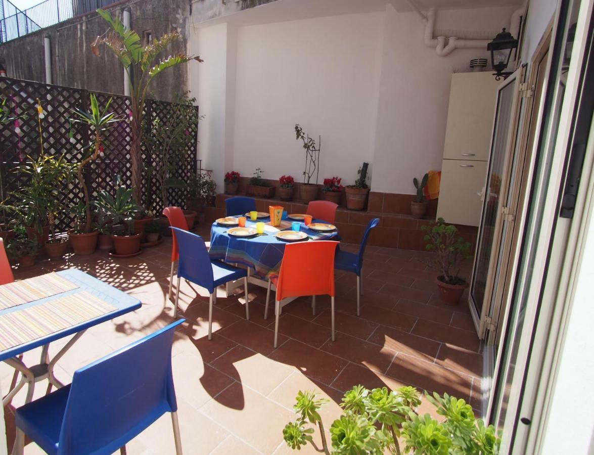 Casa Felice Nel Centro Storico, Ascensore E Terrazzo Catania Luaran gambar