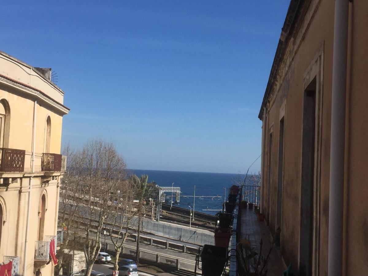 Casa Felice Nel Centro Storico, Ascensore E Terrazzo Catania Luaran gambar