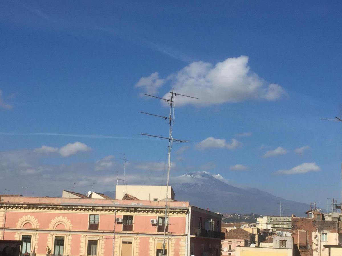 Casa Felice Nel Centro Storico, Ascensore E Terrazzo Catania Luaran gambar